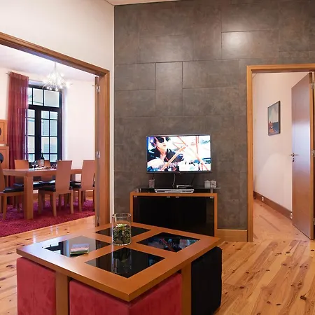 Feel Modern Apartment